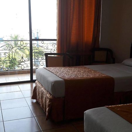 Don Felipe Hotel Ormoc Exterior photo