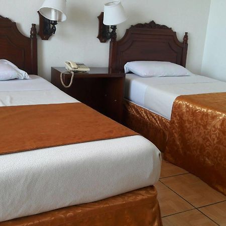 Don Felipe Hotel Ormoc Exterior photo