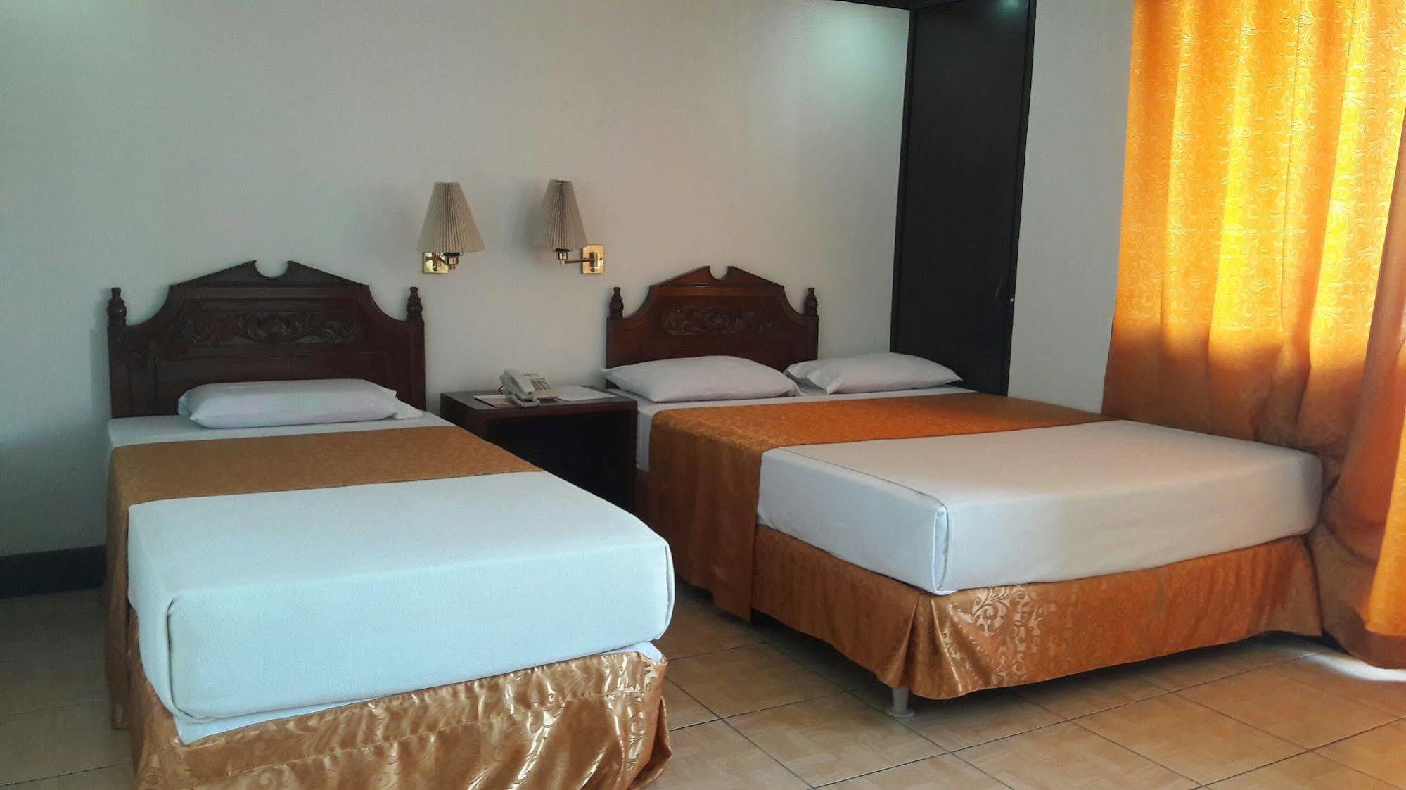 Don Felipe Hotel Ormoc Exterior photo